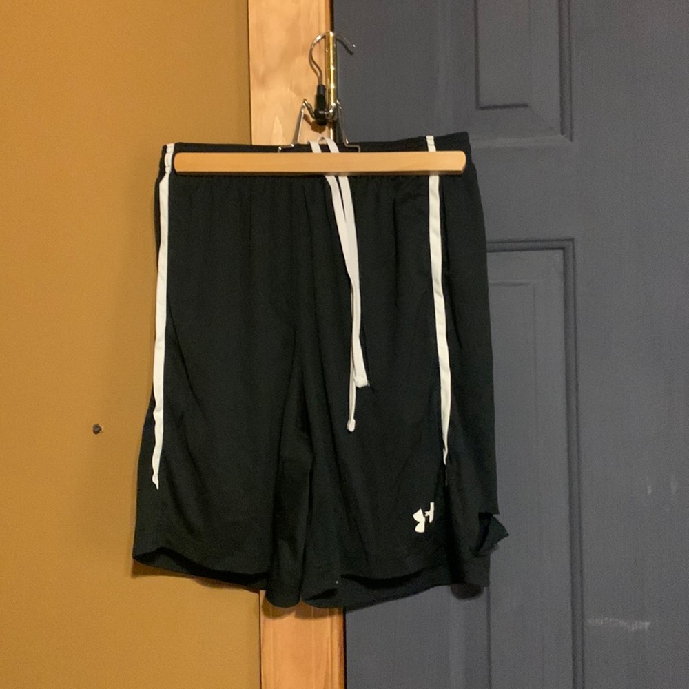 mens black shorts
